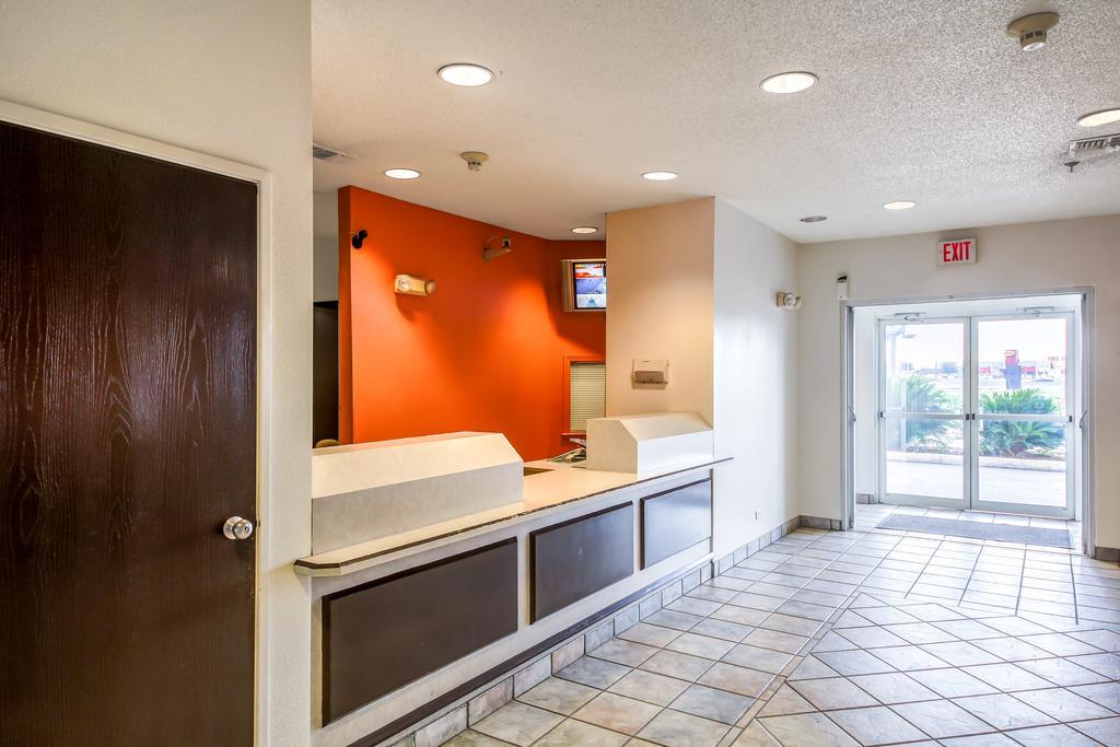 Motel 6 New Braunfels Eksteriør bilde